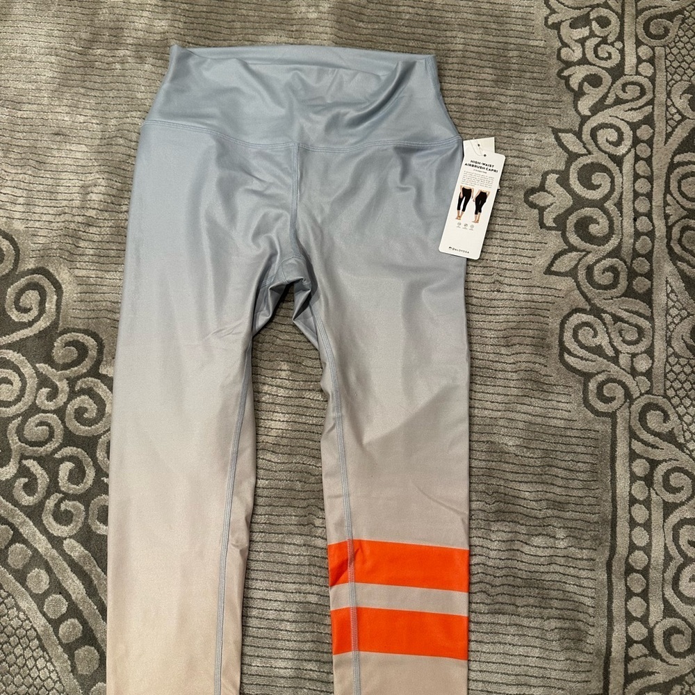 ALO Yoga Light Blue High-Waist Airbrush Capri